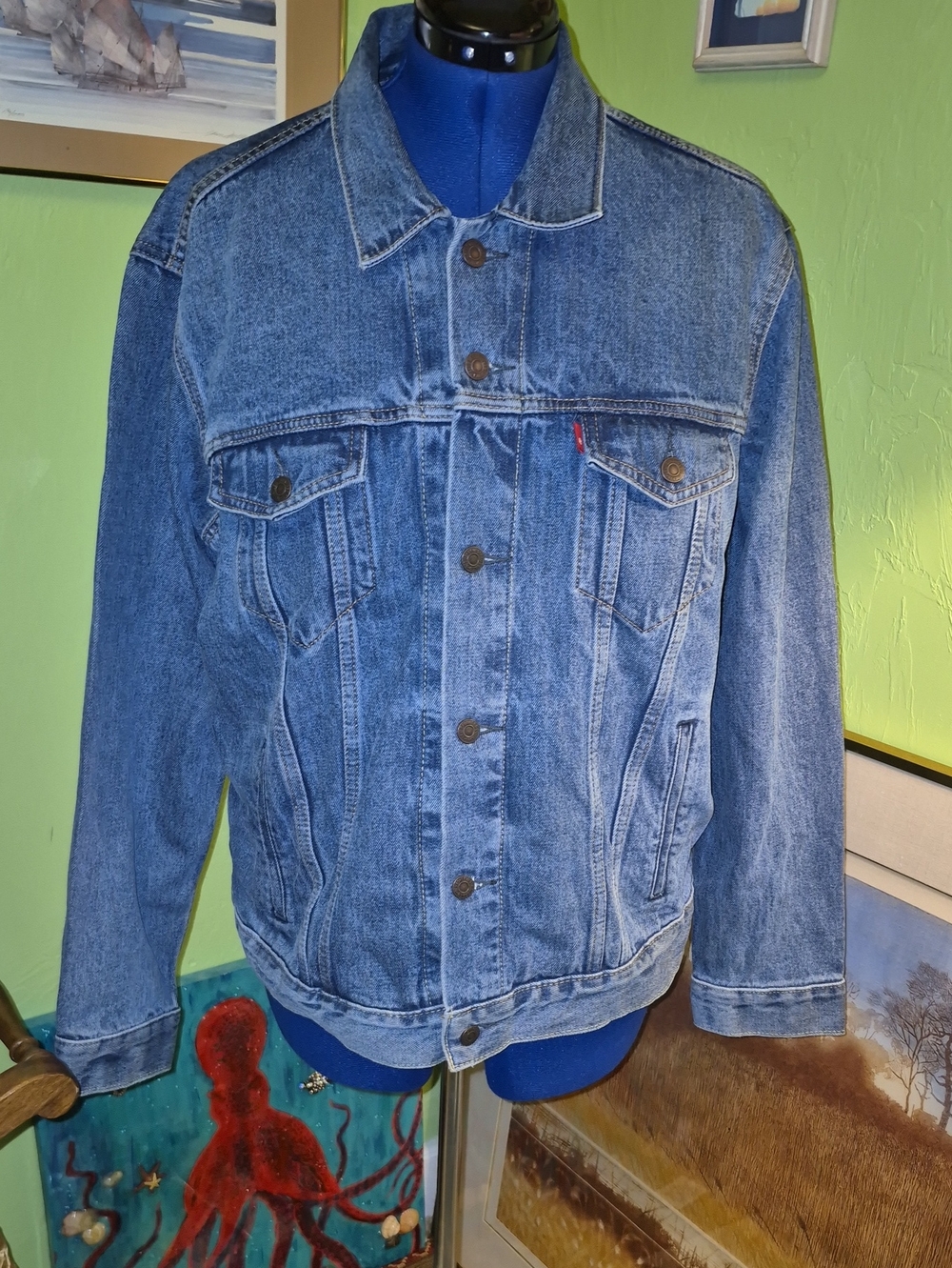 Levis mens Type 3 Trucker Jacket Sz.L 24"pit To Pit L.27". EC.(#1696A)